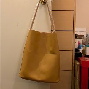 Oak Fort Tote Bag 100% new with tags on